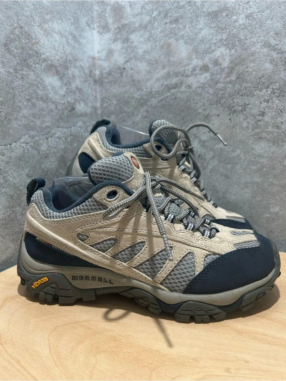 Merrell Mesa Ventilator II hiking shoes women’s size 8